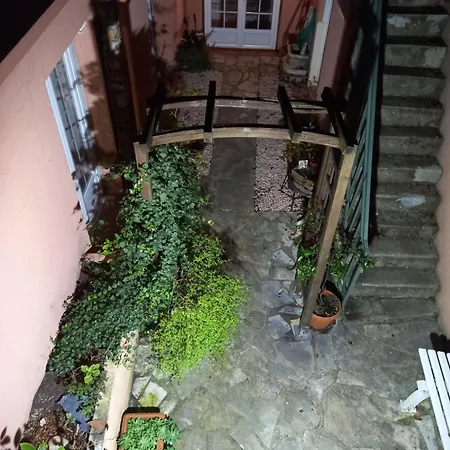 La Maison Rose * نمور