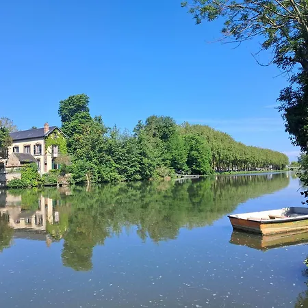 La Maison Rose Nemours